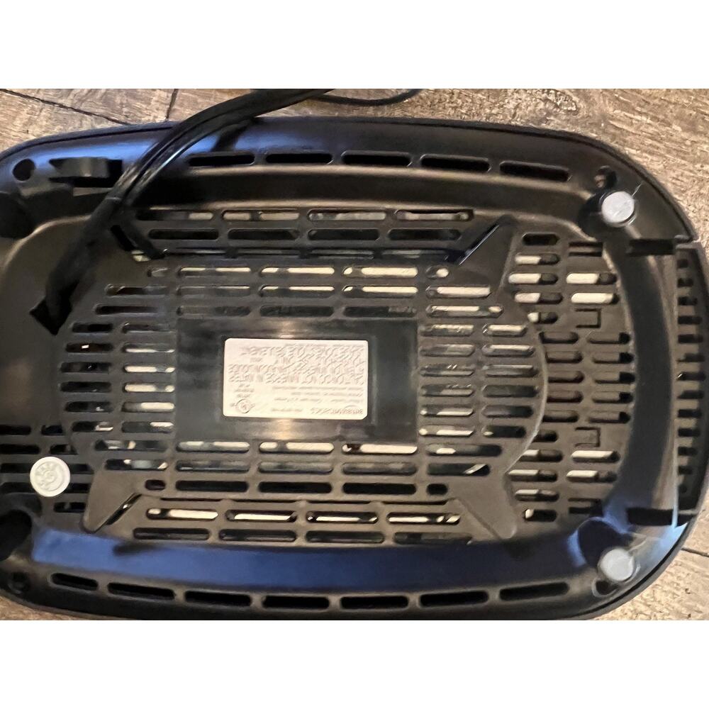 AmazonBasics 2 Slice, Extra-Wide Slot Toaster with 6 Shade Settings, Black - Picture 8 of 8